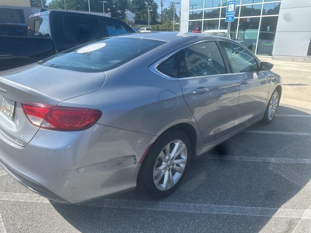 2016 Chrysler 200 Touring