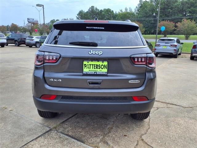2023 Jeep Compass Latitude Lux FWD
