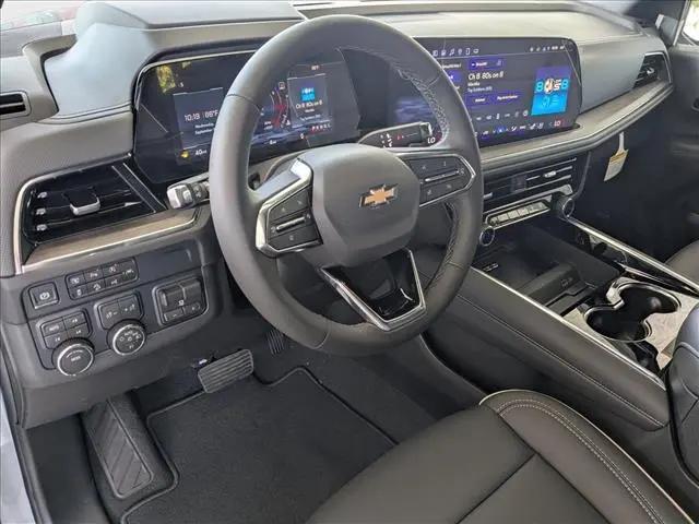 2025 Chevrolet Suburban 4WD Premier