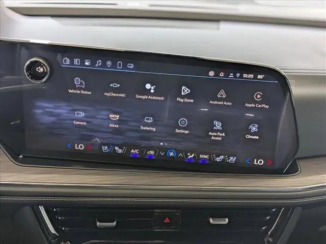 2025 Chevrolet Suburban 4WD Premier
