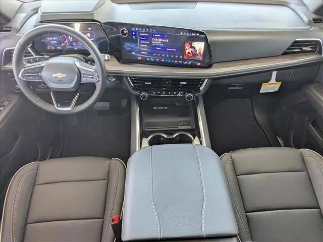 2025 Chevrolet Suburban 4WD Premier