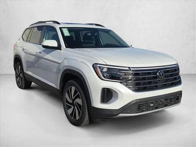 2026 Volkswagen Atlas SE with Technology
