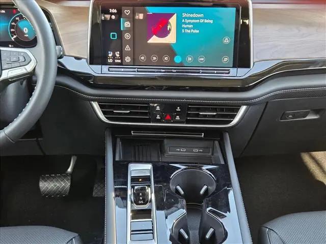 2026 Volkswagen Atlas SE with Technology