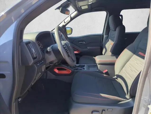 2025 Nissan Frontier Crew Cab PRO-4X 4x4