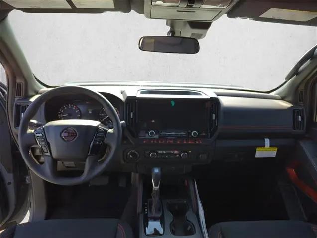 2025 Nissan Frontier Crew Cab PRO-4X 4x4