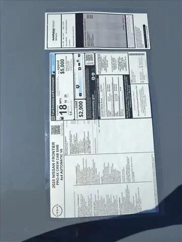 2025 Nissan Frontier Crew Cab PRO-4X 4x4