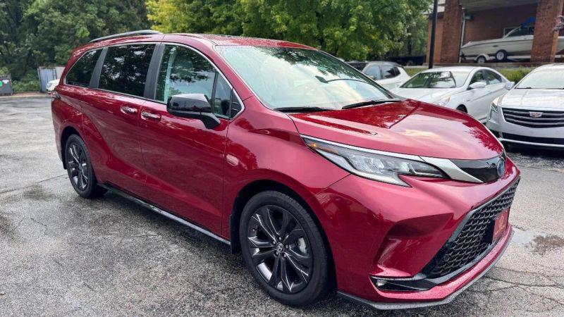 2023 Toyota Sienna XSE