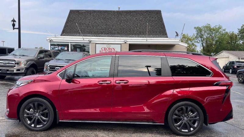 2023 Toyota Sienna XSE