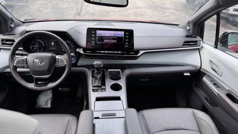 2023 Toyota Sienna XSE