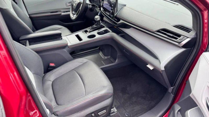 2023 Toyota Sienna XSE