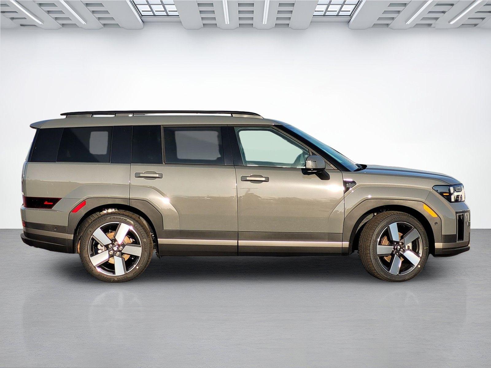 2026 Hyundai Santa Fe Limited - Photo 4