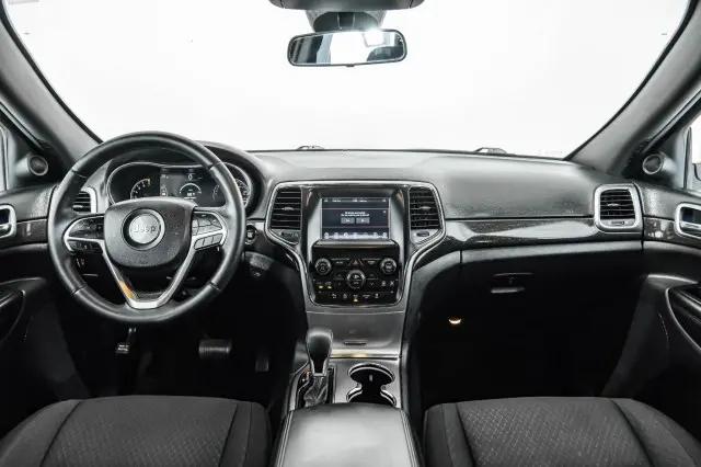 2018 Jeep Grand Cherokee Laredo 4x2