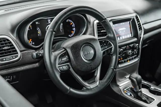 2018 Jeep Grand Cherokee Laredo 4x2