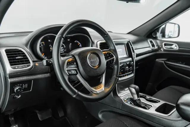 2018 Jeep Grand Cherokee Laredo 4x2