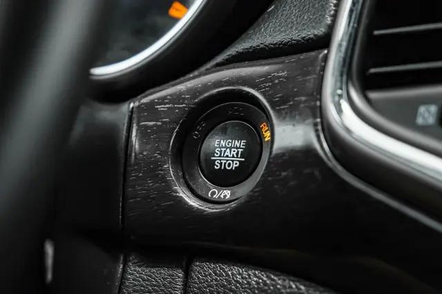 2018 Jeep Grand Cherokee Laredo 4x2