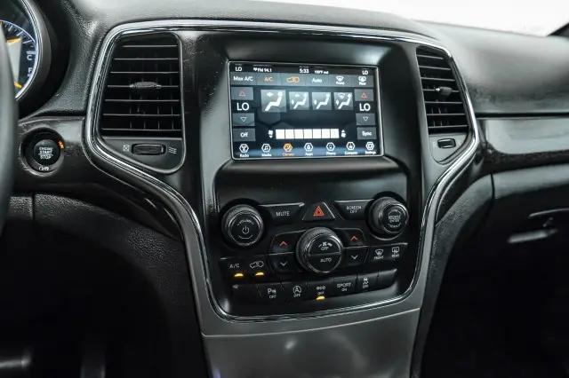 2018 Jeep Grand Cherokee Laredo 4x2