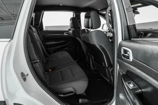 2018 Jeep Grand Cherokee Laredo 4x2