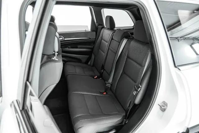 2018 Jeep Grand Cherokee Laredo 4x2
