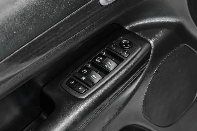 2018 Jeep Grand Cherokee Laredo 4x2