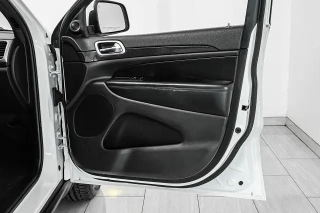 2018 Jeep Grand Cherokee Laredo 4x2