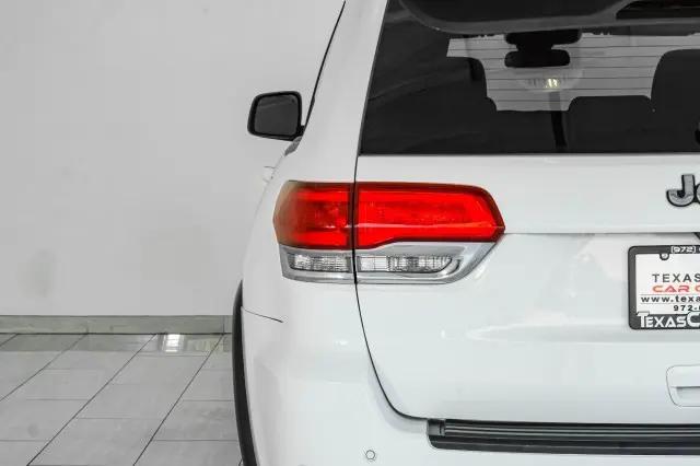 2018 Jeep Grand Cherokee Laredo 4x2