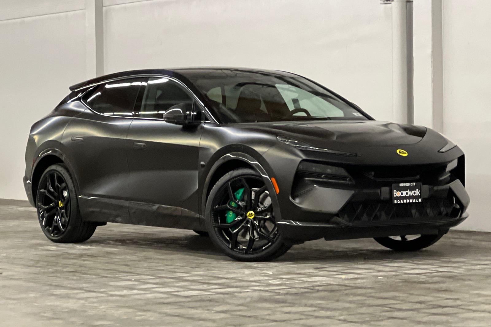 2025 Lotus Eletre Carbon's photo