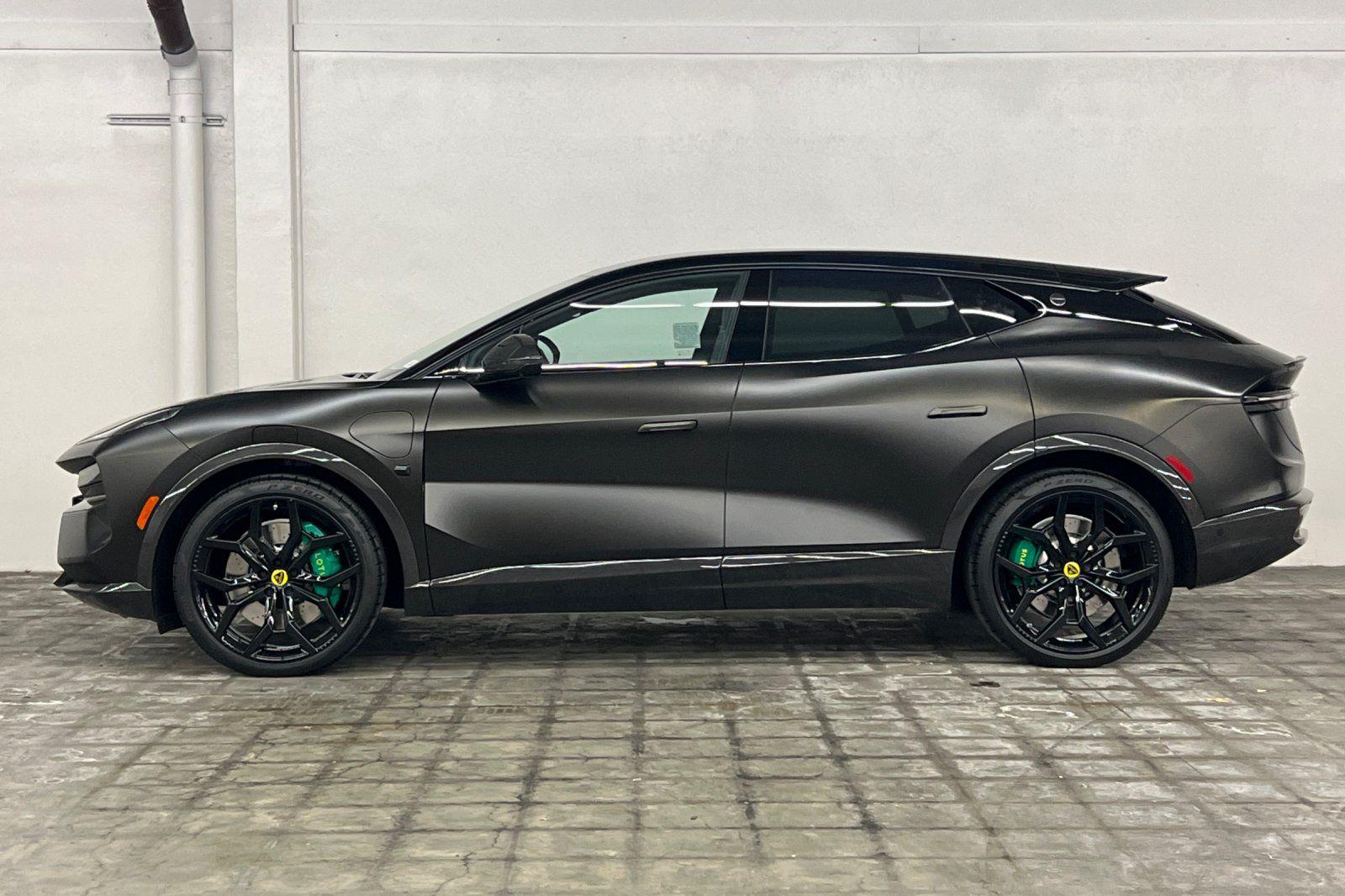 2025 Lotus Eletre Carbon - Photo 7