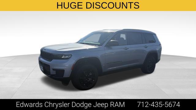 2025 Jeep Grand Cherokee L Altitude 4x4