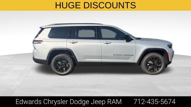 2025 Jeep Grand Cherokee L Altitude 4x4