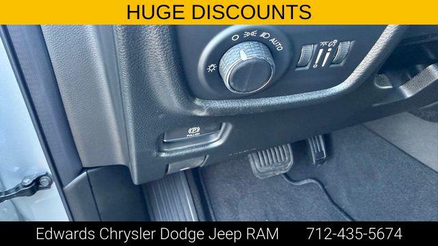 2025 Jeep Grand Cherokee L Altitude 4x4