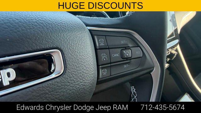 2025 Jeep Grand Cherokee L Altitude 4x4