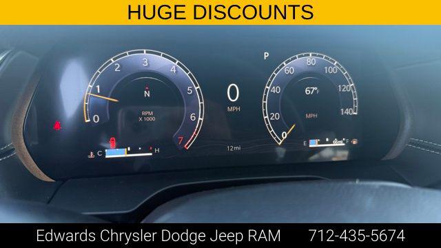 2025 Jeep Grand Cherokee L Altitude 4x4