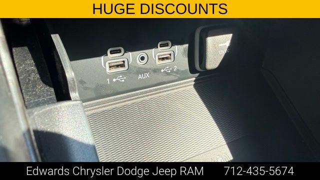 2025 Jeep Grand Cherokee L Altitude 4x4