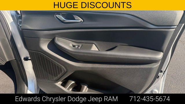 2025 Jeep Grand Cherokee L Altitude 4x4
