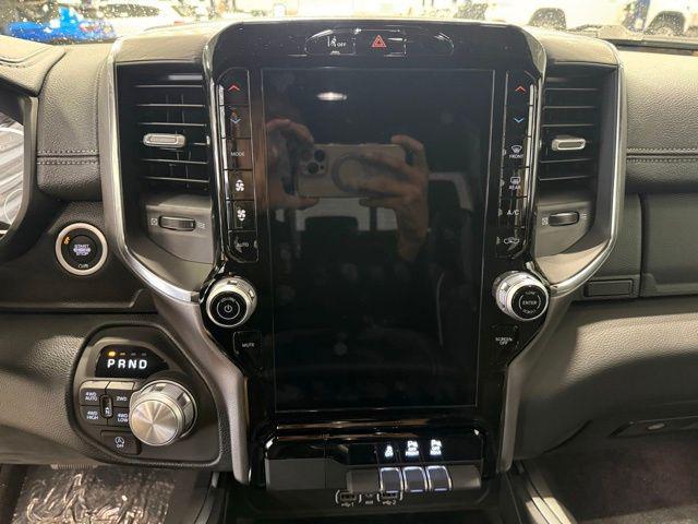 2026 Ram 1500 Laramie Crew Cab 4x4 57 Box