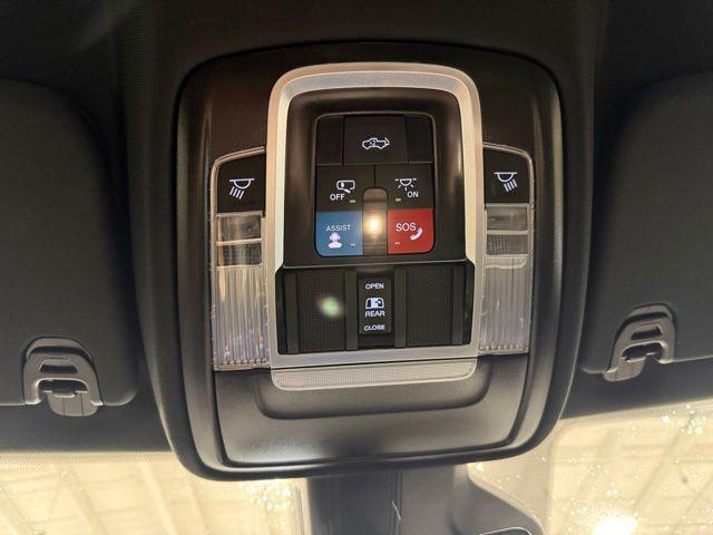 2026 Ram 1500 Laramie Crew Cab 4x4 57 Box