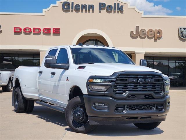 2025 RAM Ram 3500 RAM 3500 TRADESMAN CREW CAB 4X4 8 BOX