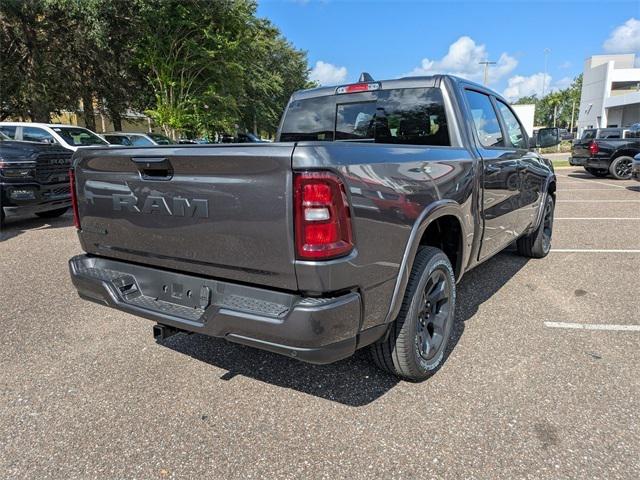 2025 RAM Ram 1500 RAM 1500 BIG HORN CREW CAB 4X2 57 BOX