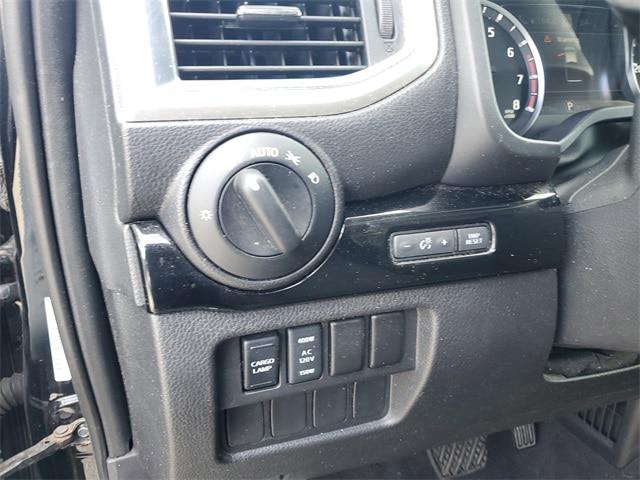 2021 Nissan Titan Crew Cab SV 4x2