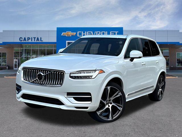 2022 Volvo XC90 Recharge Plug-In Hybrid T8 Inscription Expression 7 Passenger