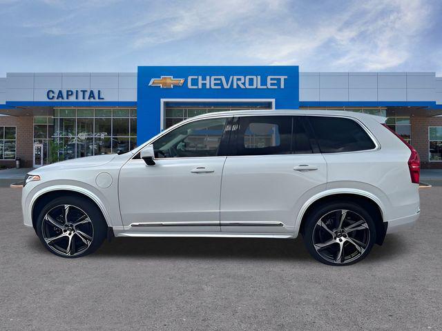 2022 Volvo XC90 Recharge Plug-In Hybrid T8 Inscription Expression 7 Passenger