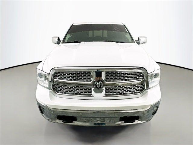 2017 RAM 1500 Laramie Crew Cab 4x4 57 Box