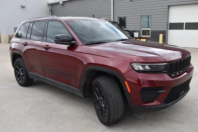 2024 Jeep Grand Cherokee Altitude 4x4 2024 Jeep Grand Cherokee Altitude 4x4