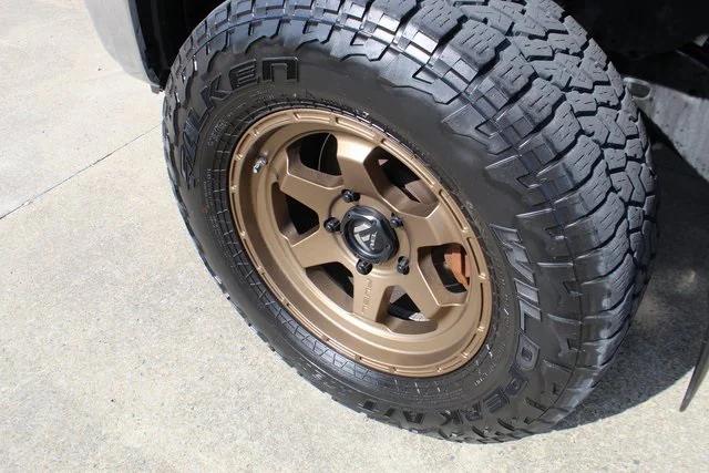 2019 Toyota Tundra SR5 5.7L V8