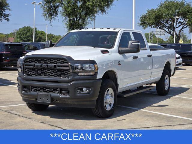 2023 RAM 3500 Tradesman Crew Cab 4x4 8 Box