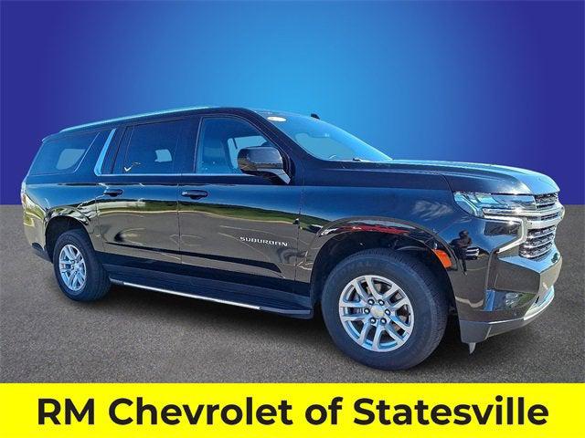 2023 Chevrolet Suburban 4WD LT