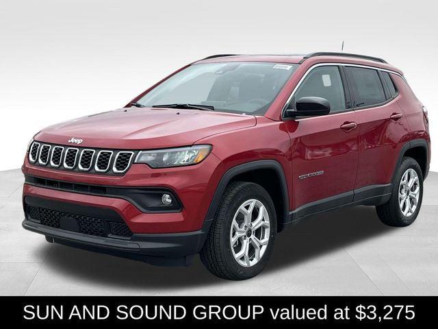 2025 Jeep Compass COMPASS LATITUDE 4X4