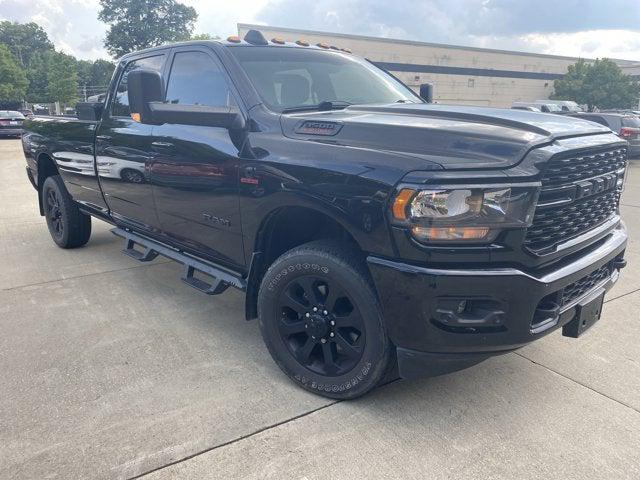 2022 RAM 3500 Big Horn Crew Cab 4x4 8 Box