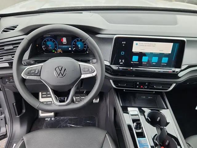 2026 Volkswagen Atlas Cross Sport SEL Premium R-Line