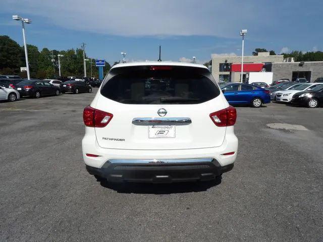 2017 Nissan Pathfinder S